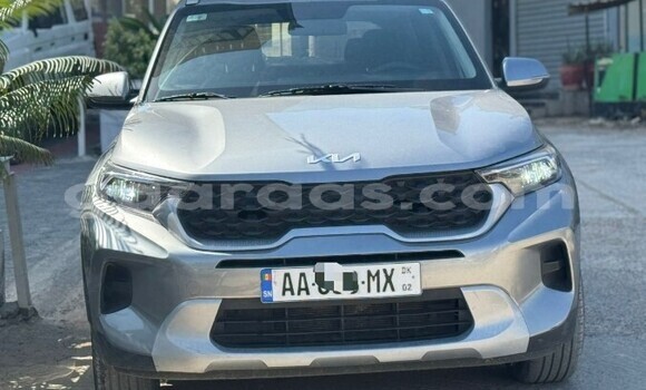 Dieundeu Occasion Kia Stinger Silver Auto in Dakar in Dakar Dieundeu Occasion Kia Stinger Silver Auto in Dakar in Dakar