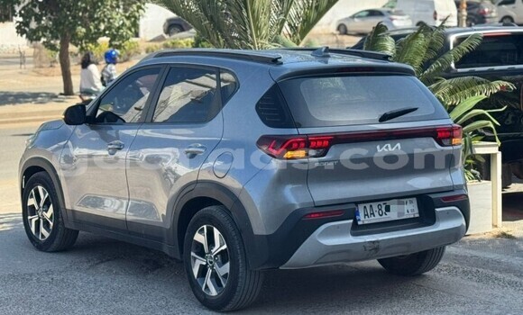 Dieundeu Occasion Kia Stinger Silver Auto in Dakar in Dakar Dieundeu Occasion Kia Stinger Silver Auto in Dakar in Dakar