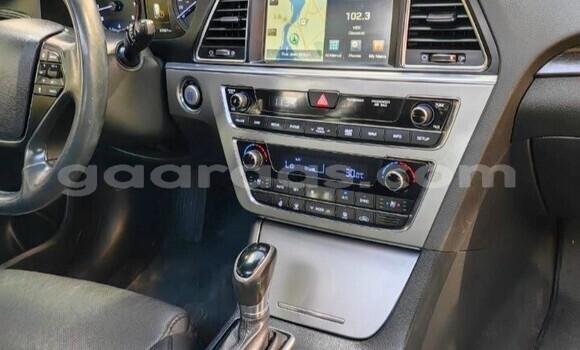 Acheter Occasion Voiture Hyundai Sonata Blanc à Dakar, Dakar Acheter Occasion Voiture Hyundai Sonata Blanc à Dakar, Dakar