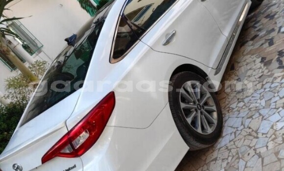 Acheter Occasion Voiture Hyundai Sonata Blanc à Dakar, Dakar Acheter Occasion Voiture Hyundai Sonata Blanc à Dakar, Dakar
