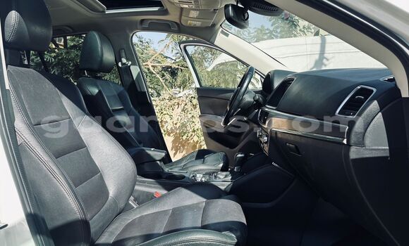 Acheter Import Voiture Mazda CX-5 Blanc à Dakar, Dakar Acheter Import Voiture Mazda CX-5 Blanc à Dakar, Dakar