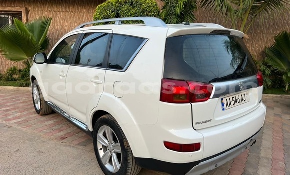 Dieundeu Occasion Peugeot 4007 White Auto in Dakar in Dakar Dieundeu Occasion Peugeot 4007 White Auto in Dakar in Dakar