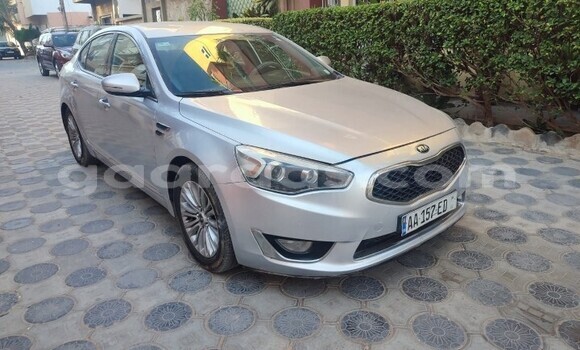 Buy Used Kia K7 Silver Car in Dakar in Dakar Buy Used Kia K7 Silver Car in Dakar in Dakar