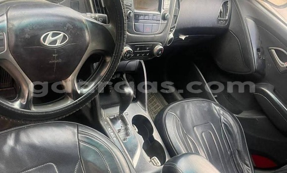 Buy Used Hyundai Tucson Silver Car in Dakar in Dakar Buy Used Hyundai Tucson Silver Car in Dakar in Dakar