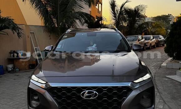 Acheter Import Voiture Hyundai Santa Fe Gris à Dakar, Dakar