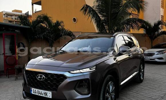 Buy Import Hyundai Santa Fe Silver Car in Dakar in Dakar Buy Import Hyundai Santa Fe Silver Car in Dakar in Dakar