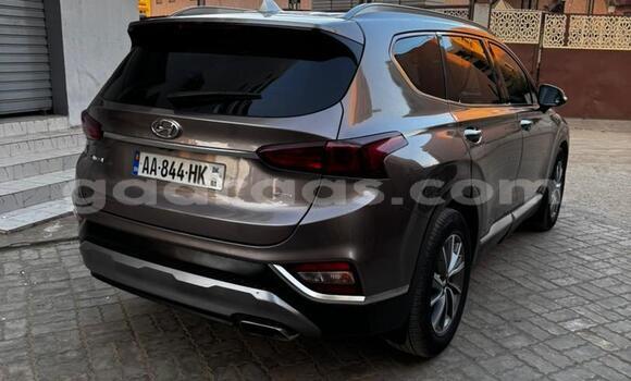 Buy Import Hyundai Santa Fe Silver Car in Dakar in Dakar Buy Import Hyundai Santa Fe Silver Car in Dakar in Dakar