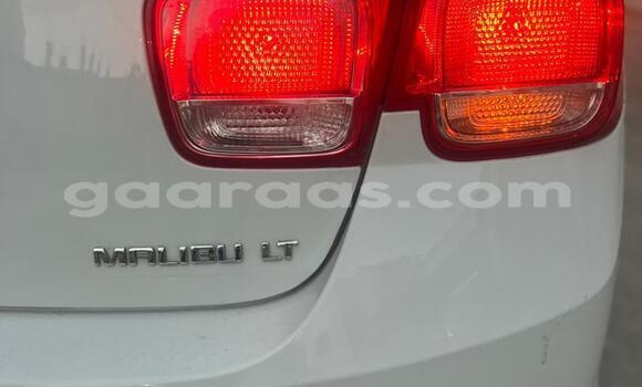 Dieundeu Occasion Chevrolet Malibu White Auto in Dakar in Dakar Dieundeu Occasion Chevrolet Malibu White Auto in Dakar in Dakar