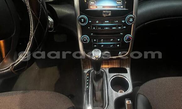 Dieundeu Occasion Chevrolet Malibu White Auto in Dakar in Dakar Dieundeu Occasion Chevrolet Malibu White Auto in Dakar in Dakar