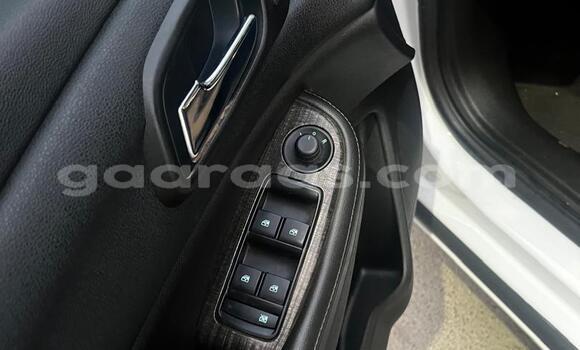 Dieundeu Occasion Chevrolet Malibu White Auto in Dakar in Dakar Dieundeu Occasion Chevrolet Malibu White Auto in Dakar in Dakar