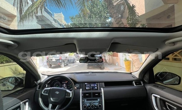 Buy Used Land Rover Discovery White Car in Dakar in Dakar Buy Used Land Rover Discovery White Car in Dakar in Dakar