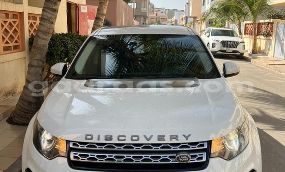 Buy Used Land Rover Discovery White Car in Dakar in Dakar Buy Used Land Rover Discovery White Car in Dakar in Dakar