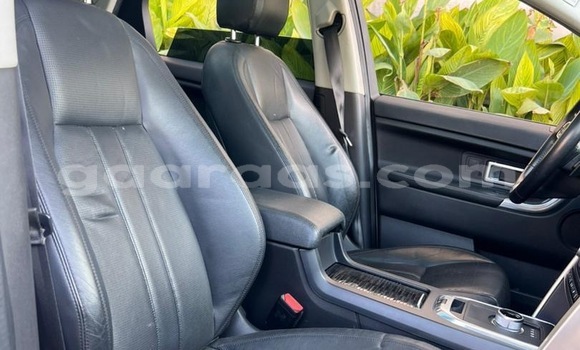 Buy Used Land Rover Discovery White Car in Dakar in Dakar Buy Used Land Rover Discovery White Car in Dakar in Dakar