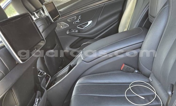 Dieundeu Occasion Mercedes‒Benz S–Class Black Auto in Dakar in Dakar Dieundeu Occasion Mercedes‒Benz S–Class Black Auto in Dakar in Dakar