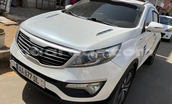 Acheter Occasion Voiture Kia Sportage Blanc à Dakar, Dakar Acheter Occasion Voiture Kia Sportage Blanc à Dakar, Dakar