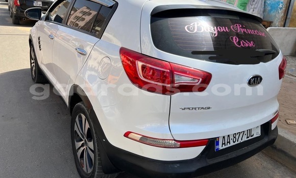 Acheter Occasion Voiture Kia Sportage Blanc à Dakar, Dakar Acheter Occasion Voiture Kia Sportage Blanc à Dakar, Dakar