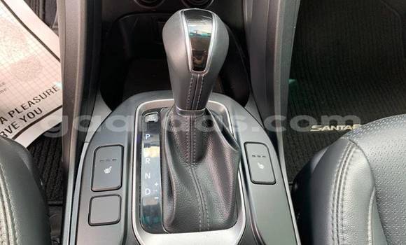 Buy Used Toyota Highlander Beige Car in Dakar in Dakar Buy Used Toyota Highlander Beige Car in Dakar in Dakar