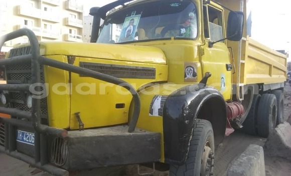 Dieundeu Occasion Renault 17 Beige Auto in Dakar in Dakar Dieundeu Occasion Renault 17 Beige Auto in Dakar in Dakar