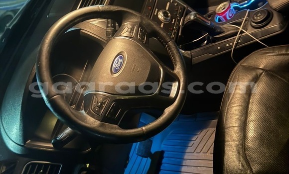 Dieundeu Occasion Ford Explorer Red Auto in Dakar in Dakar Dieundeu Occasion Ford Explorer Red Auto in Dakar in Dakar