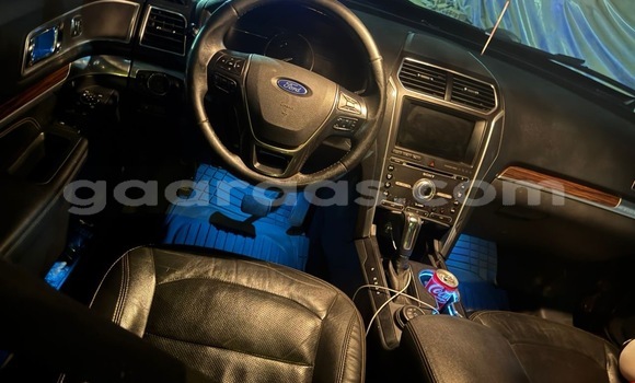 Dieundeu Occasion Ford Explorer Red Auto in Dakar in Dakar Dieundeu Occasion Ford Explorer Red Auto in Dakar in Dakar