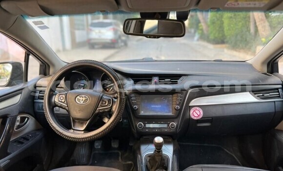 Dieundeu Occasion Toyota Avensis Black Auto in Dakar in Dakar Dieundeu Occasion Toyota Avensis Black Auto in Dakar in Dakar