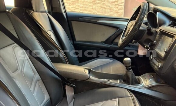 Dieundeu Occasion Toyota Avensis Black Auto in Dakar in Dakar Dieundeu Occasion Toyota Avensis Black Auto in Dakar in Dakar