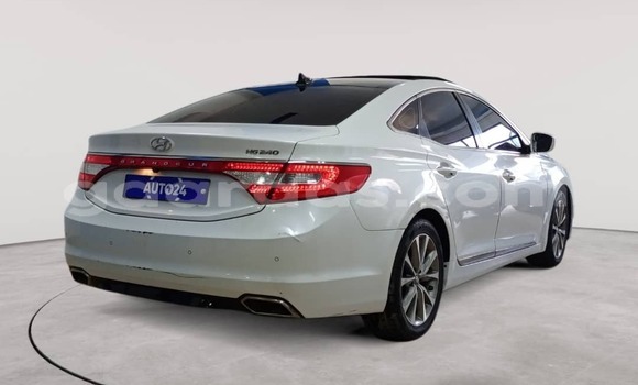 Acheter Occasion Voiture Hyundai Grandeur Blanc à Dakar, Dakar Acheter Occasion Voiture Hyundai Grandeur Blanc à Dakar, Dakar