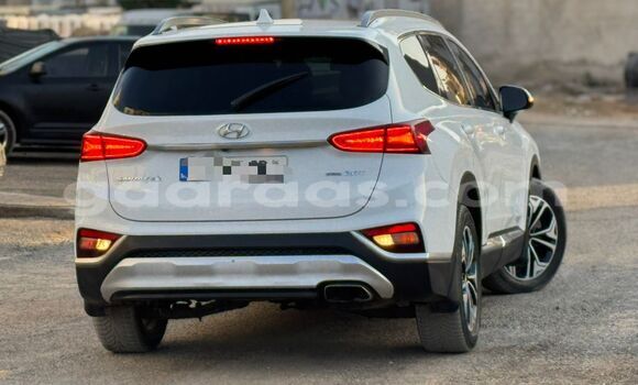 Buy Import Hyundai Santa Fe White Car in Dakar in Dakar Buy Import Hyundai Santa Fe White Car in Dakar in Dakar
