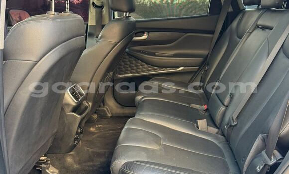 Buy Import Hyundai Santa Fe White Car in Dakar in Dakar Buy Import Hyundai Santa Fe White Car in Dakar in Dakar