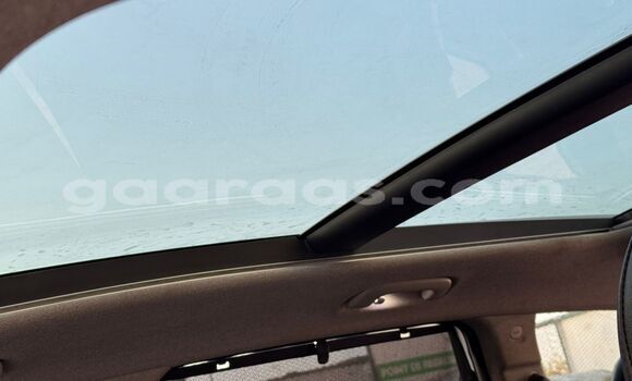 Buy Import Hyundai Santa Fe White Car in Dakar in Dakar Buy Import Hyundai Santa Fe White Car in Dakar in Dakar