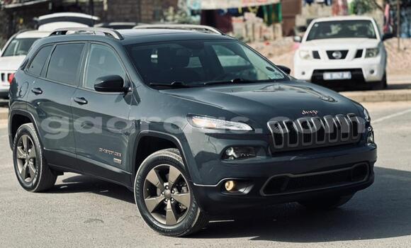 Dieundeu Occasion Jeep Cherokee Black Auto in Dakar in Dakar Dieundeu Occasion Jeep Cherokee Black Auto in Dakar in Dakar