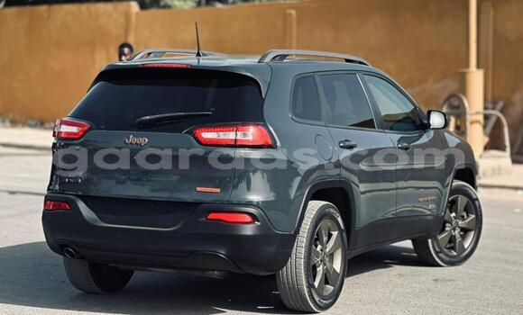 Dieundeu Occasion Jeep Cherokee Black Auto in Dakar in Dakar Dieundeu Occasion Jeep Cherokee Black Auto in Dakar in Dakar
