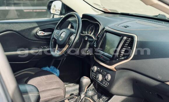 Dieundeu Occasion Jeep Cherokee Black Auto in Dakar in Dakar Dieundeu Occasion Jeep Cherokee Black Auto in Dakar in Dakar