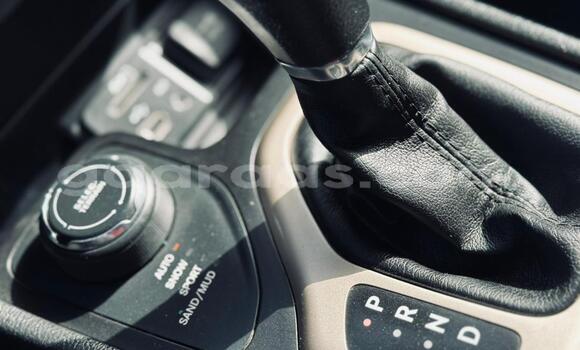 Dieundeu Occasion Jeep Cherokee Black Auto in Dakar in Dakar Dieundeu Occasion Jeep Cherokee Black Auto in Dakar in Dakar