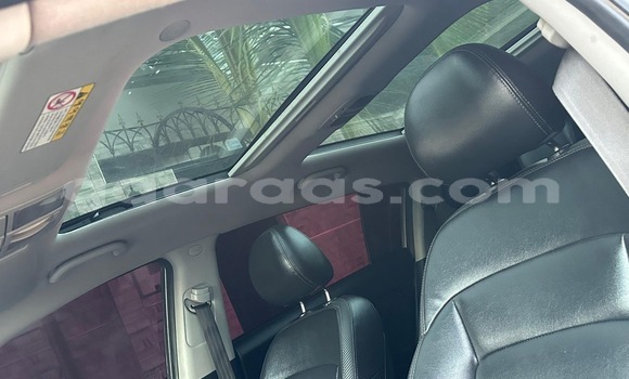 Buy Used Kia Sportage Silver Car in Dakar in Dakar Buy Used Kia Sportage Silver Car in Dakar in Dakar