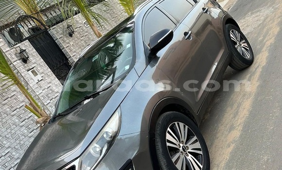 Buy Used Kia Sportage Silver Car in Dakar in Dakar Buy Used Kia Sportage Silver Car in Dakar in Dakar