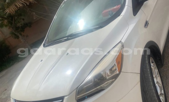 Buy Used Ford Escape White Car in Dakar in Dakar