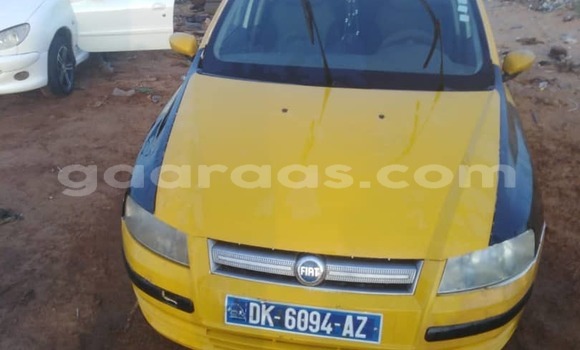 Buy Used Fiat Stilo Beige Car in Dakar in Dakar