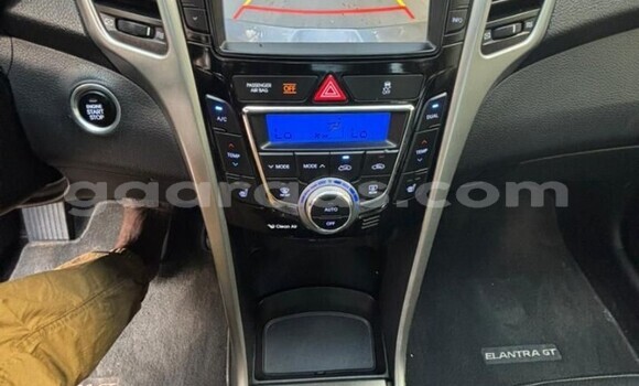 Buy Used Hyundai Elantra Other Car in Dakar in Dakar Buy Used Hyundai Elantra Other Car in Dakar in Dakar