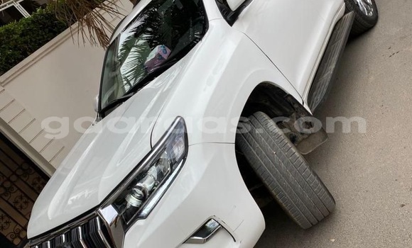 Dieundeu Occasion Toyota Prado White Auto in Dakar in Dakar Dieundeu Occasion Toyota Prado White Auto in Dakar in Dakar