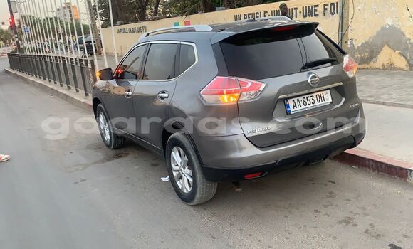 Dieundeu Occasion Nissan Rogue Beige Auto in Dakar in Dakar Dieundeu Occasion Nissan Rogue Beige Auto in Dakar in Dakar