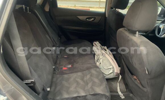 Dieundeu Occasion Nissan Rogue Beige Auto in Dakar in Dakar Dieundeu Occasion Nissan Rogue Beige Auto in Dakar in Dakar