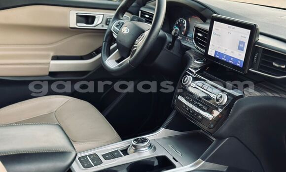 Buy Import Ford Explorer White Car in Dakar in Dakar Buy Import Ford Explorer White Car in Dakar in Dakar