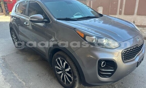 Buy Used Kia Sportage Silver Car in Dakar in Dakar Buy Used Kia Sportage Silver Car in Dakar in Dakar