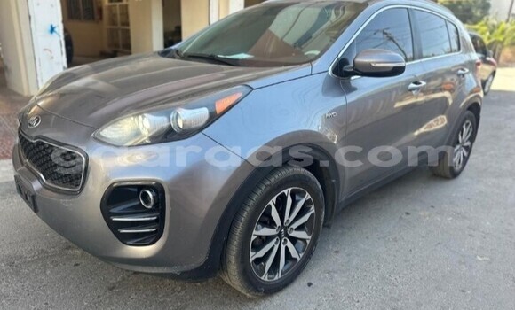 Buy Used Kia Sportage Silver Car in Dakar in Dakar Buy Used Kia Sportage Silver Car in Dakar in Dakar