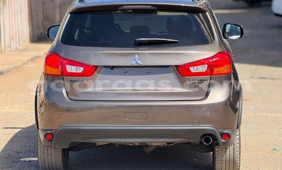 Buy Import Mitsubishi Outlander Silver Car in Dakar in Dakar Buy Import Mitsubishi Outlander Silver Car in Dakar in Dakar