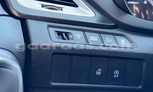 Buy Import Hyundai Santa Fe Silver Car in Dakar in Dakar Buy Import Hyundai Santa Fe Silver Car in Dakar in Dakar