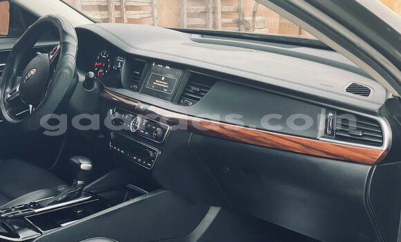 Acheter Import Voiture Kia K7 Noir à Dakar, Dakar Acheter Import Voiture Kia K7 Noir à Dakar, Dakar