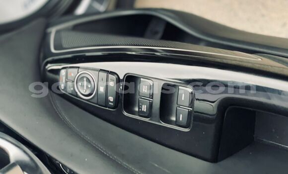 Acheter Import Voiture Kia K7 Noir à Dakar, Dakar Acheter Import Voiture Kia K7 Noir à Dakar, Dakar