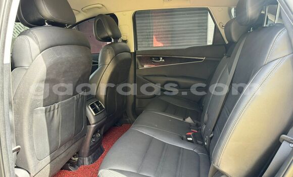 Buy Import Kia Sorento Black Car in Dakar in Dakar Buy Import Kia Sorento Black Car in Dakar in Dakar